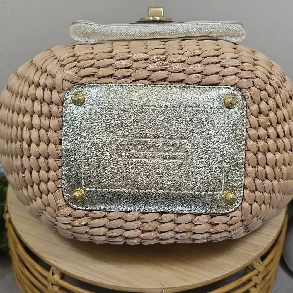 Coach Rare Vintage Legacy Lily Straw Tote - Picture 9 of 16